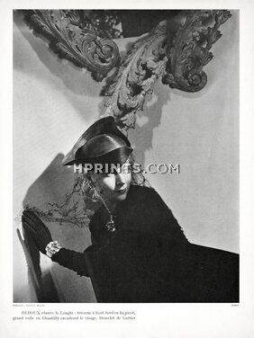 Caroline Reboux, Maggy Rouff 1937 Tricorne, Cartier (Bracelet) Photo Horst