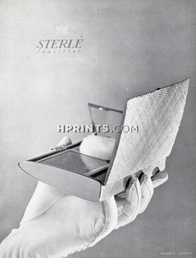 Sterlé 1952 Powder Compact