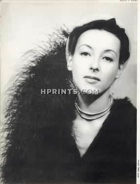 Maud et Nano (Millinery) 1947 Photo Remy Duval