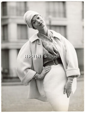 Nina Ricci 1957 Original Photography, "Perroquet", Claude Saint-Cyr