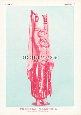Tortola Valencia 1912 Oriental dancer, Costume
