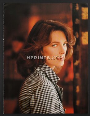 Charlotte Rampling en Chanel, 1981 - Photos Arthur Elgort, Prises dans l'appartement de Mlle Chanel, 4 pages