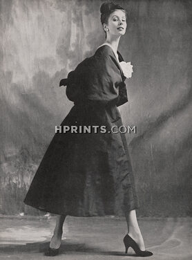 Balenciaga 1953 Robe de faille noire, Photo Henry Clarke