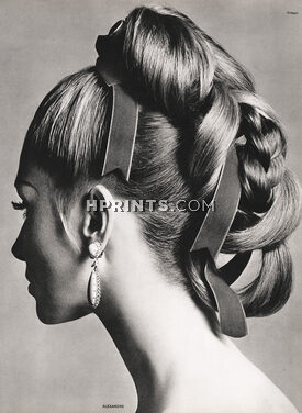 Van Cleef & Arpels 1966 Earrings, Alexandre Hairstyle, Photo Guégan