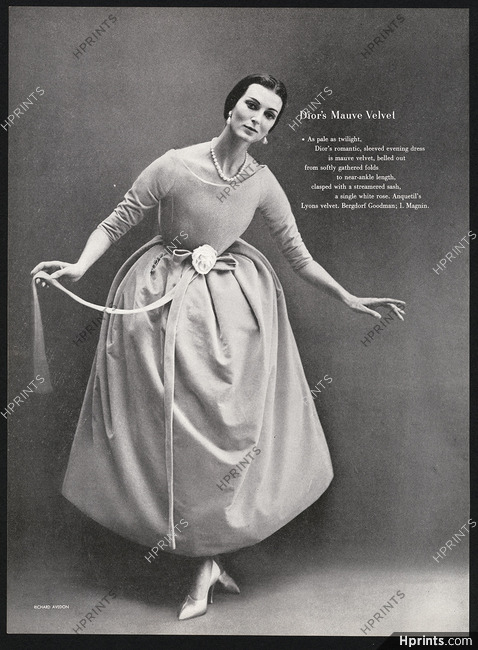 Christian Dior 1957 Mauve Velvet, Photo Richard Avedon