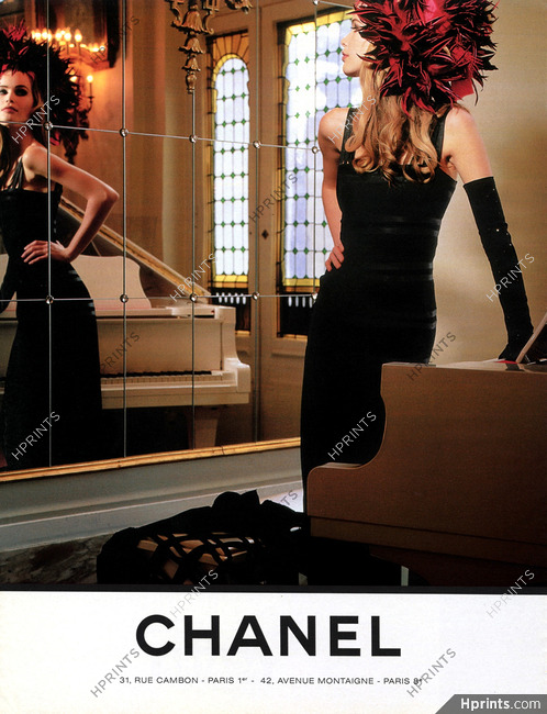 Chanel 1992 Claudia Schiffer — Clipping