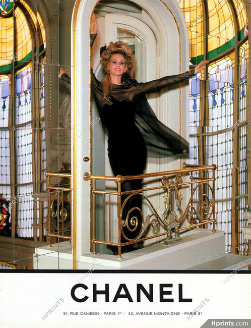Chanel 1992 Claudia Schiffer