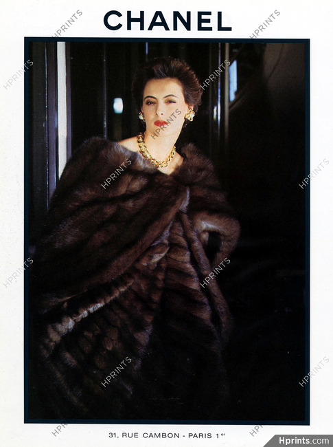 Chanel 1985 Inès de la Fressange Fur coat — Clipping
