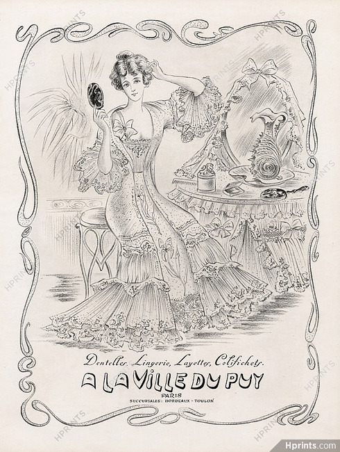 A La Ville Du Puy (lingerie) 1935 Nightdress, Lace