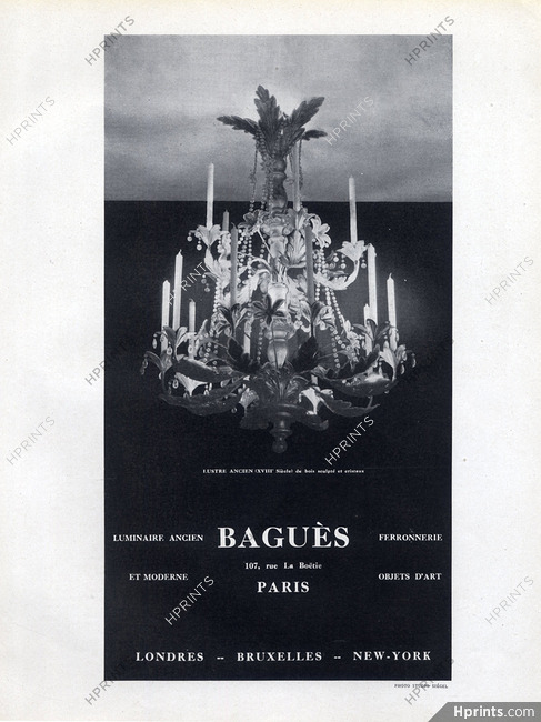 Baguès (Decorative Arts) 1929 Lustre de Bois Sculpté et Cristaux (XVIII siècle)