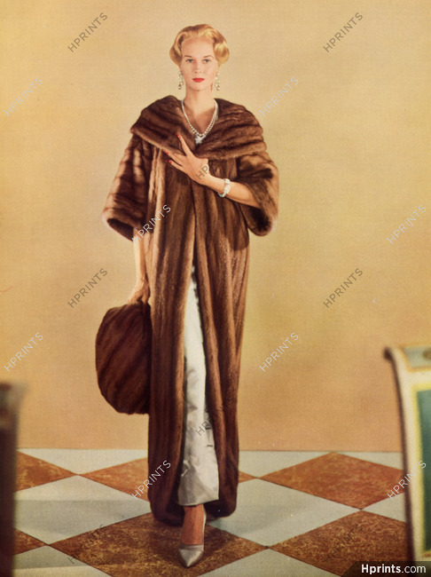 Pierre Balmain (Fur Coat) 1956 Photo Frances Mc laughlin