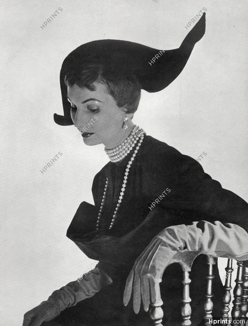 Christian Dior (Couture) 1949 Bicorne