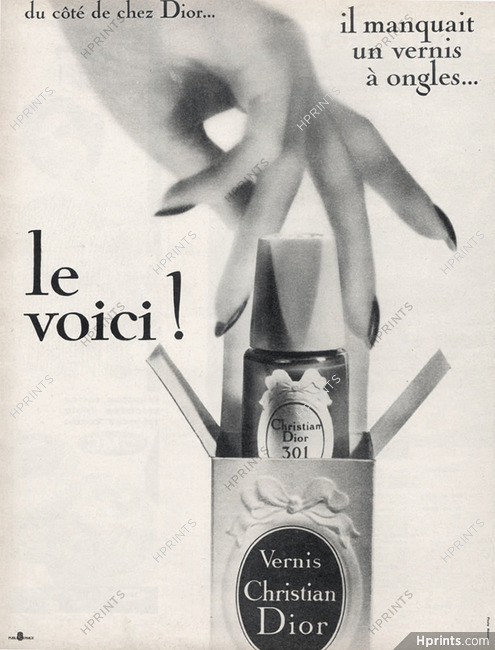Christian Dior (Cosmetics) 1962 nail polish, Photo Moisdon