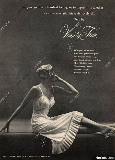 Vanity Fair (Lingerie) 1951 Photo Mark Shaw, Nightgown