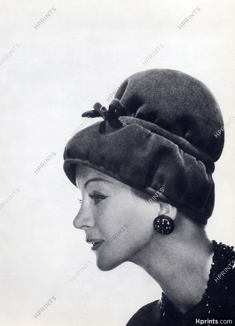 Pierre Cardin (Hat) 1960 Photo Georges Saad