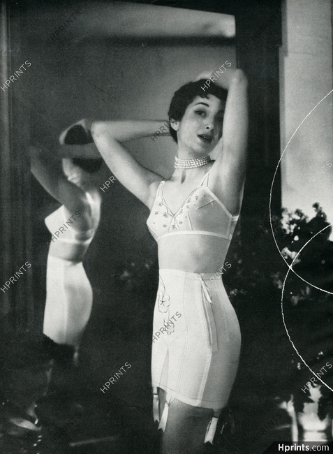 1940s women's Bien Jolie one piece girdle bra garters vintage fashion ad