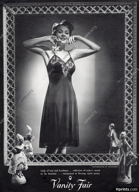 Vanity Fair (Lingerie) 1942 Nightgown, Photo Hutchinson