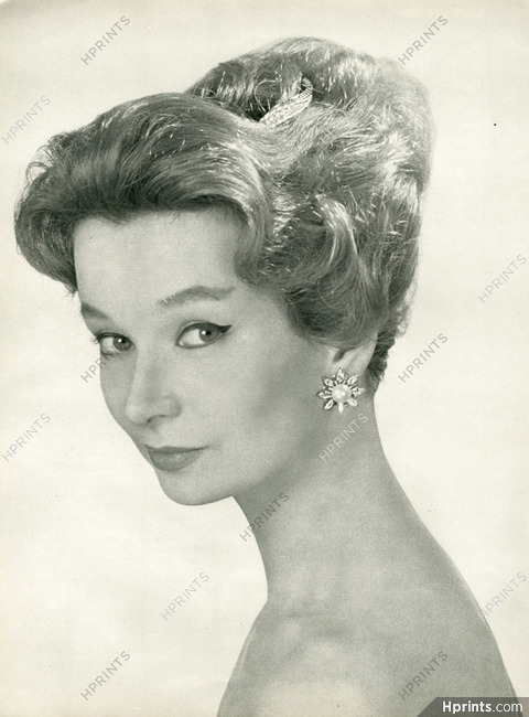 Van Cleef & Arpels 1956 Earrings, Guillaume Hairstyle