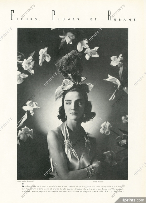 Rose Valois 1938 Duchesse de Leeds (Portrait) Noeud en ruban, Plume d'autruche, Paquin evening gown, Photo Joffé