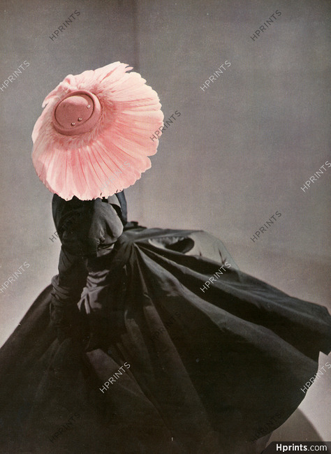 Christian Dior 1948 Pink hat "Ibis", skirt "Envol", Photo Arik Népo