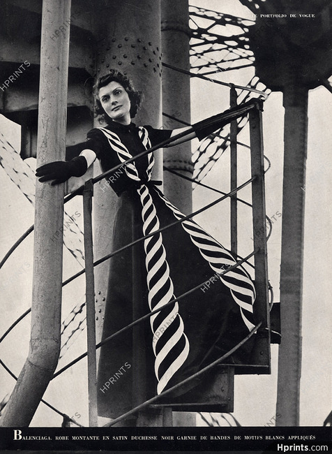 Balenciaga 1939 Robe en satin Duchesse noir, Photo Erwin Blumenfeld, Eiffel Tower