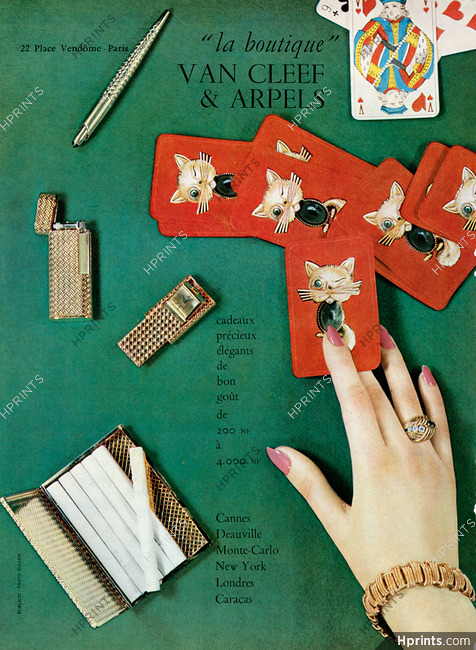 La boutique Van Cleef & Arpels 1960 Clips, bracelet, ring, Watch, Lighter, Photo Gleaser