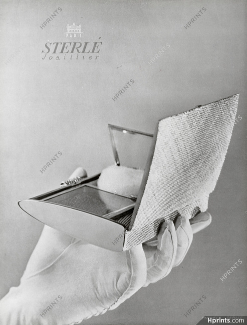 Sterlé 1952 Powder Compact