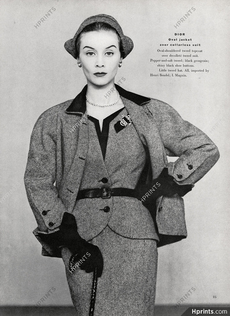 Christian Dior 1951 Oval jacket, Collarless suit, Photo John