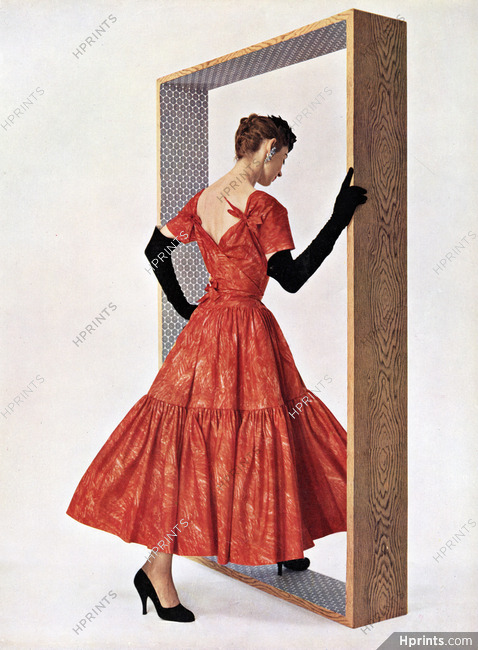Balenciaga 1954 Red Dress Spanish Style, Black Gloves, Photo Pottier