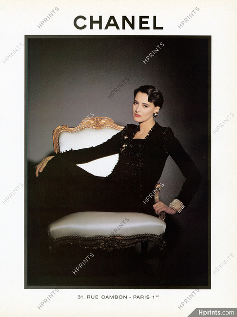 Chanel 1989 Inès de la Fressange Evening gown Jewels