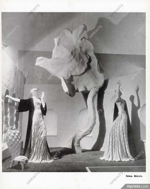Nina Ricci 1937 Mannequins Siégel, Exposition internationale de Paris, Pavillon de l'Elégance, Photo Wols