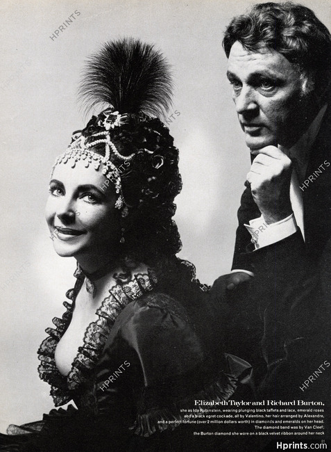 Elizabeth Taylor and Richard Burton 1972 Van Cleef & Arpels, Valentino, Rothschild Ball, Photo Cecil Beaton