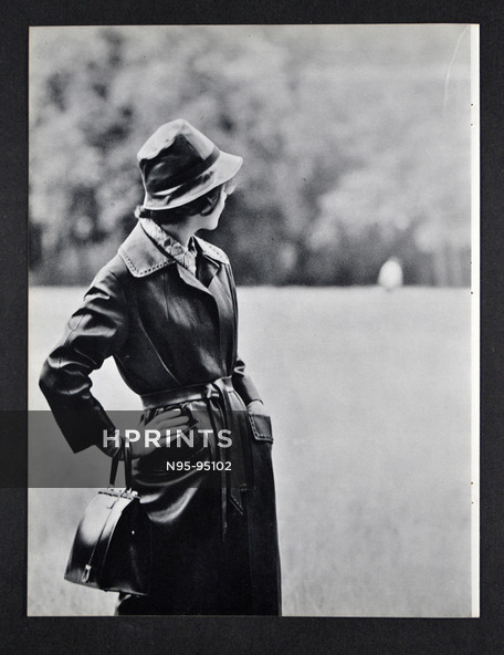 Hermès (Couture) 1961 Manteau en cuir, Sac, gants, écharpe Hermès