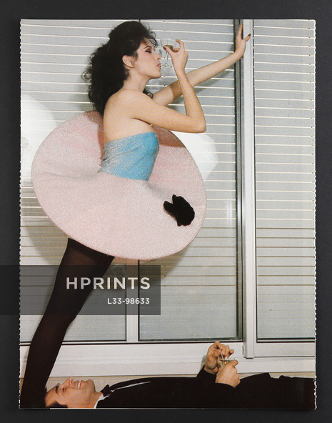 Jeux d'Esprit Haute Couture, 1981 - Photos Guy Bourdin, Robe Bustier Pierre Cardin, 10 pages